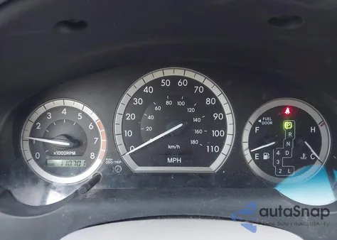 2005 Toyota Sienna Le z USA, uszkodzony, nr VIN 5TDBA23C65S051286